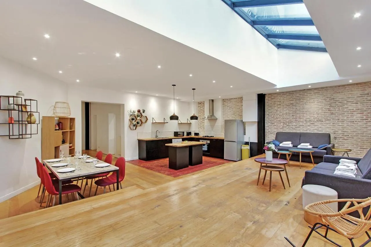 Cmg - Buttes Chaumont 10P/3Br Francja